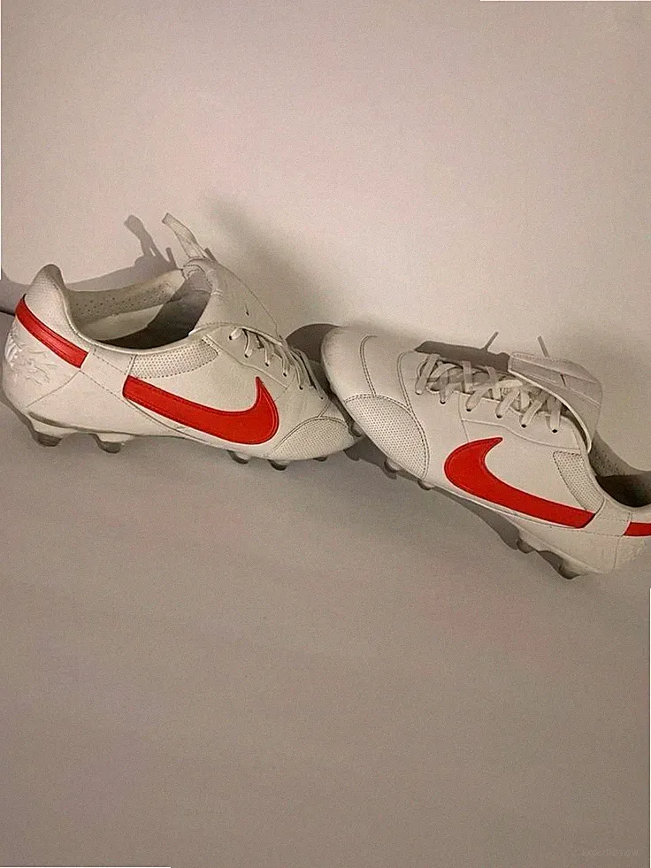 nike soccer cleats size 9 men