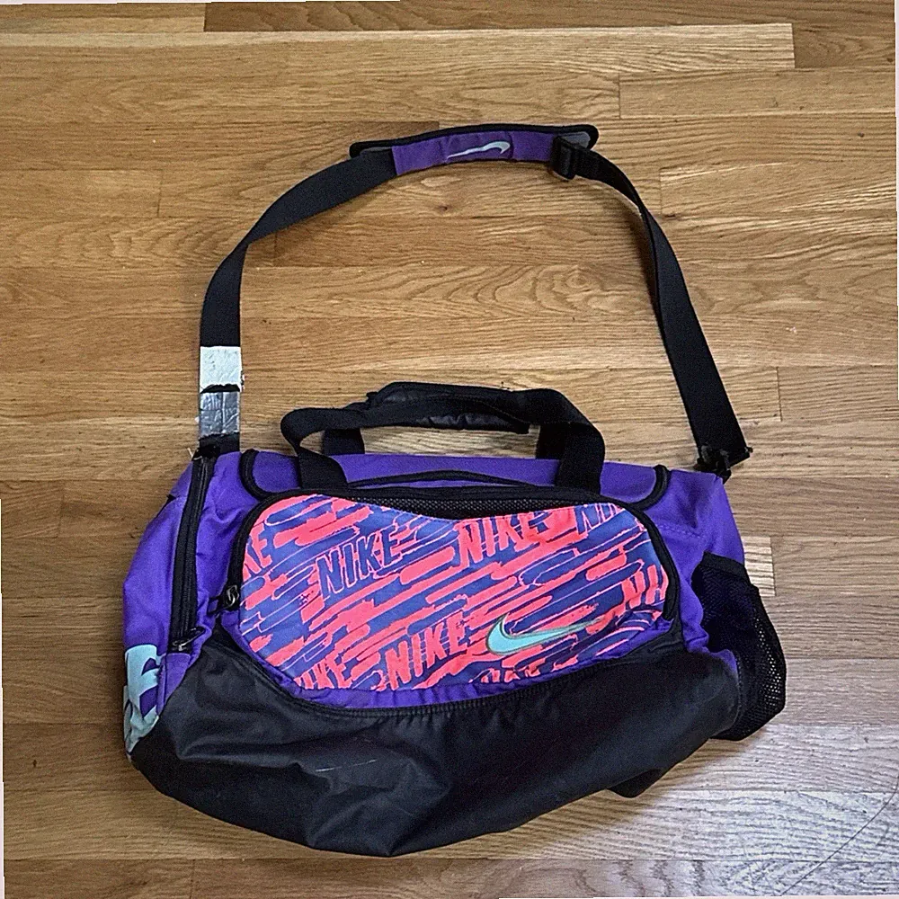 Nike Soccer Gym Bag Purple Athletic Pack Bag Nylon Sports Yoga