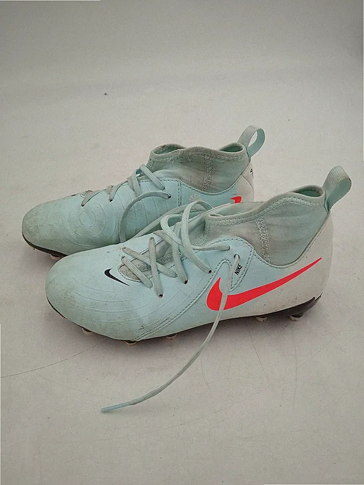 Nike Soccer Shoes Cleats Sneakers Kids Size 1Y Blue Mid Top Lace Up Spikes