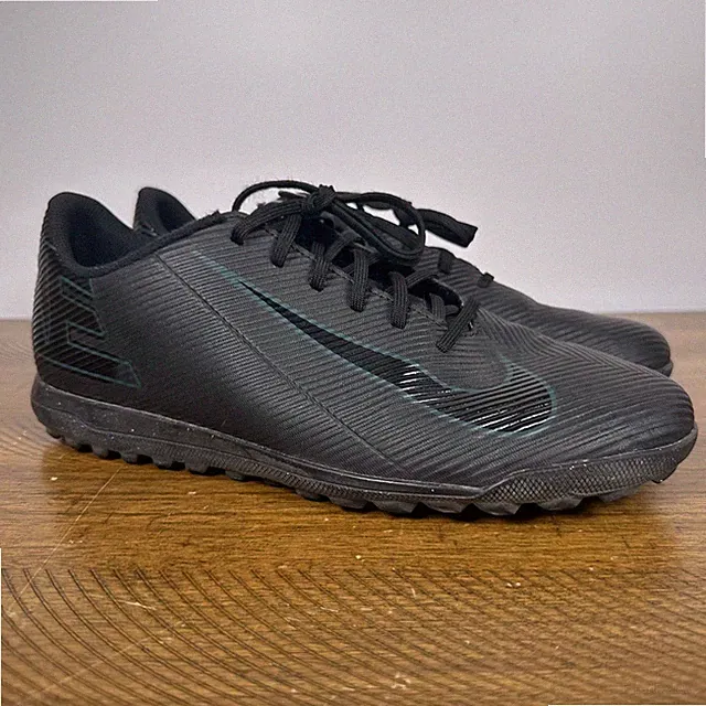 Nike Soccer Shoes Mens 10.5 Black Mercurial Vapor 16 Club TF Turf Cleats