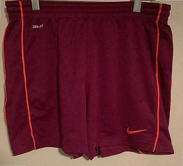 NIKE - Stay Cool Dri Fit - Purple Women's 3.5" SHORTS - Size S Small -598017-519