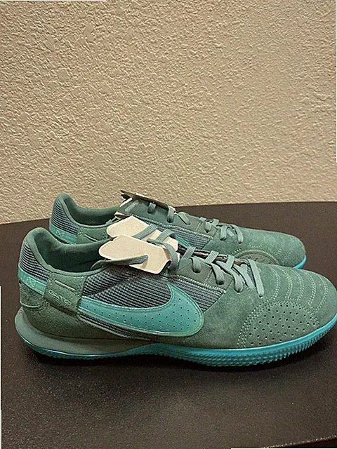Nike Street Gato IC Indoor DC8466-302 Men Size 11 Deep Jungle Green New With Box
