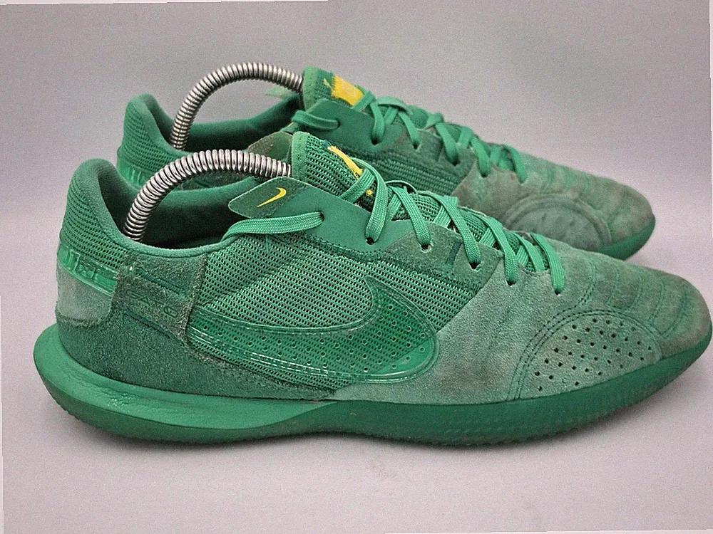 Nike Street Gato Mens 9.5 Green DC8466-301 Suede Indoor Soccer Shoes Sneakers