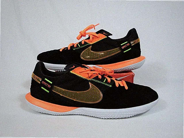 Nike StreetGato Black & Orange Indoor Turf Soccer Shoes Sz 7 NEW DC8466 081
