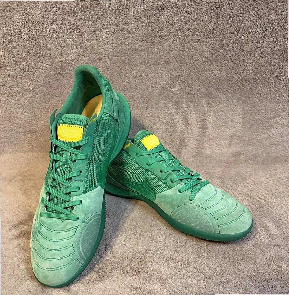 NIKE STREETGATO MEN SUEDE STADIUM GREEN INDOOR SOCCER SHOES SIZE 9 DC8466-301