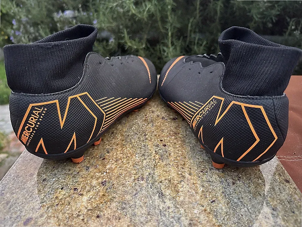 Nike Superfly 6 Club MG Soccer Cleats AH7363-081 Black/Orange Mens Size 11.5