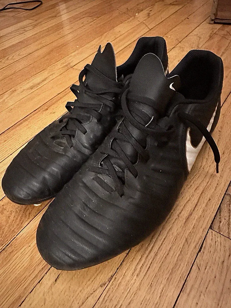 Nike Tempo Soccer Cleats Men 13 Black Neutral Active Athletic Field