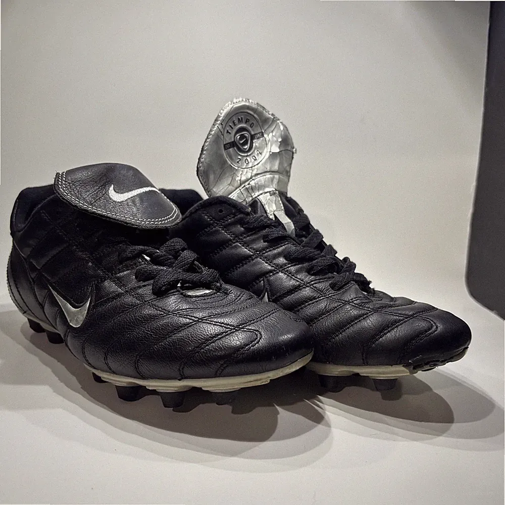 Nike Tiempo 2002 Leather Soccer Cleats Men’s Size 7.5 FG | READ DESCRIPTION