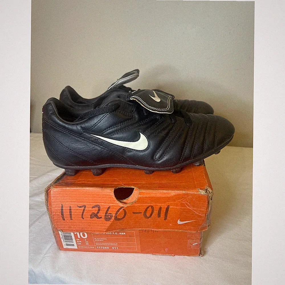 Nike Tiempo 650 FG RBR Mens 10 Black White Soccer Cleats 1999 Vintage 117260-011