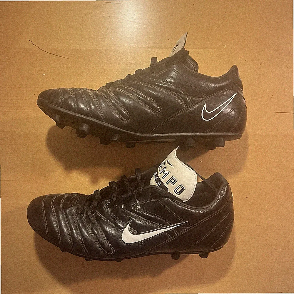 Nike Tiempo 650 FG Soccer Cleats Men Size 11 US Black Leather 117260-011 Vintage
