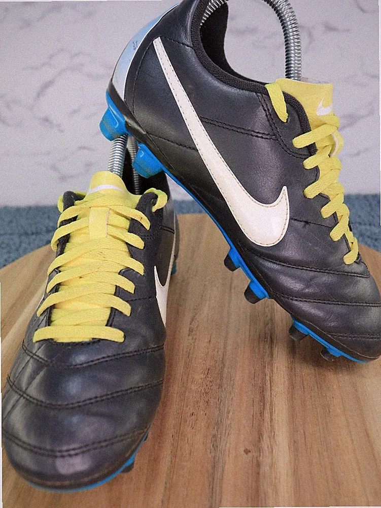 Nike Tiempo Black Blue & Yellow Leather Soccer Cleats Shoes 524939-017 Women's 7