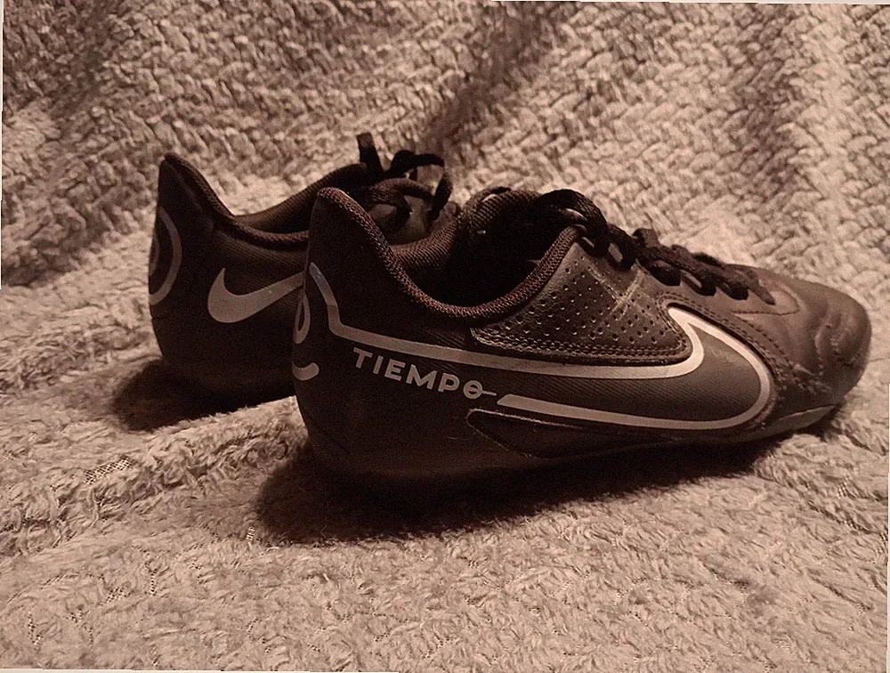 Nike Tiempo Cleats For Boys Size 4Y Black And Grey