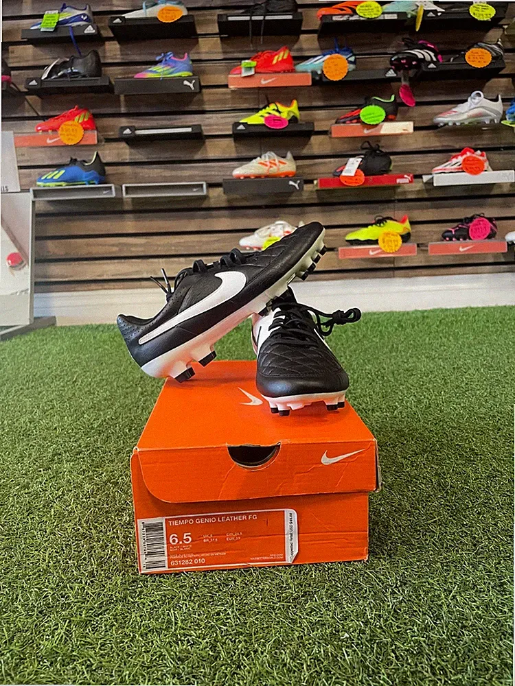 Nike Tiempo Genio Leather FG Soccer Cleats US Size 6.5 - Black/White