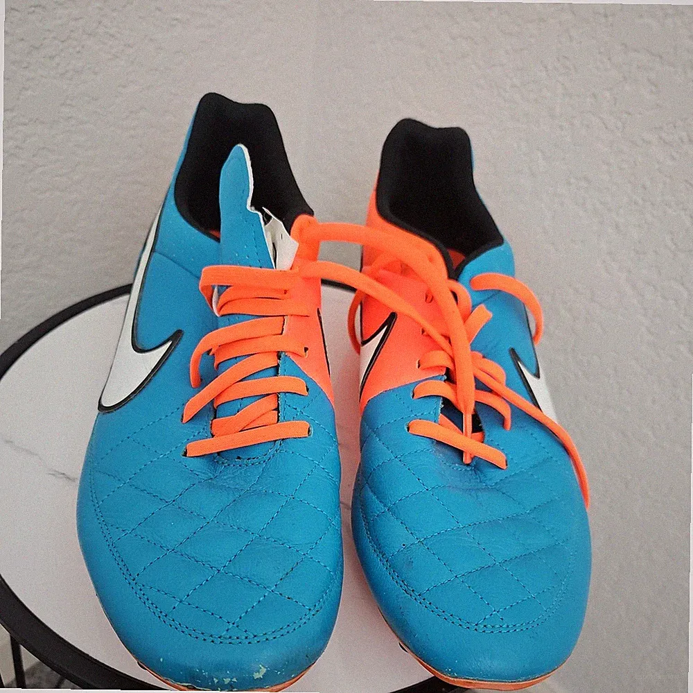 Nike Tiempo Genio Men size11 Leather Outdoor Blue/Orange Soccer Cleats 631282