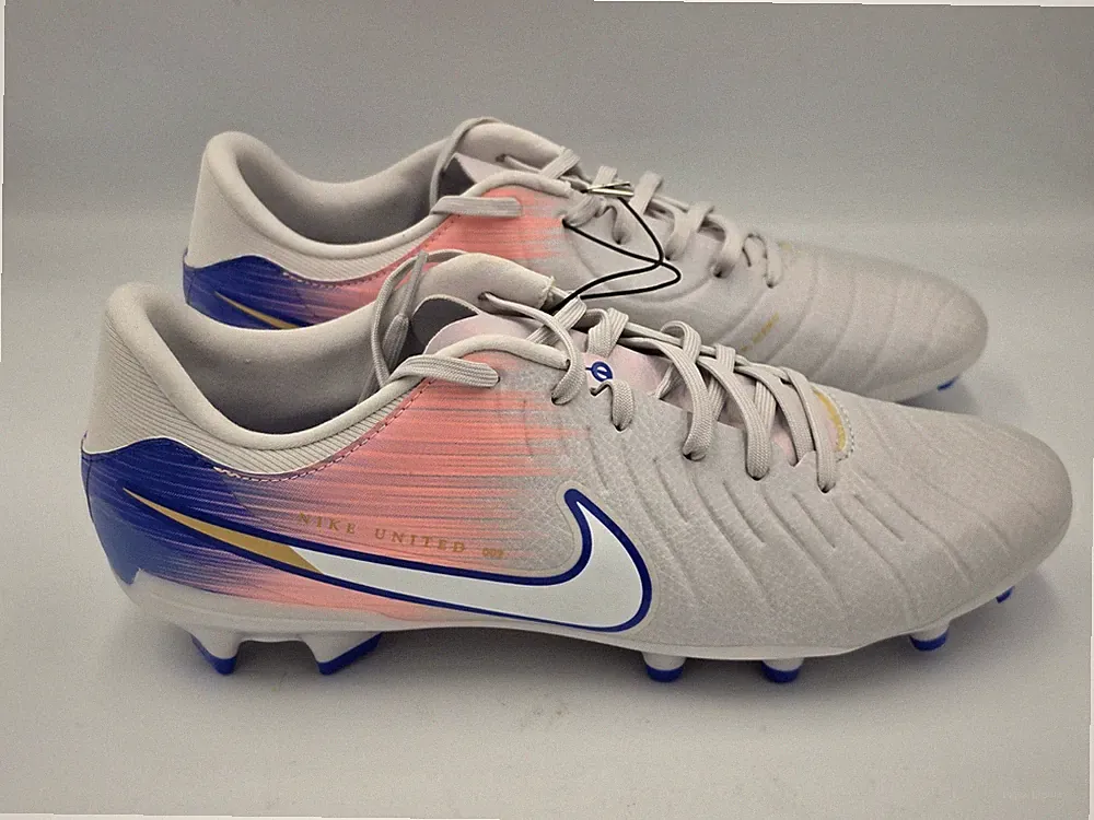 Nike Tiempo Legend 10 Academy FG/MG United IM7518-001 Mens Size 11 Soccer Cleats