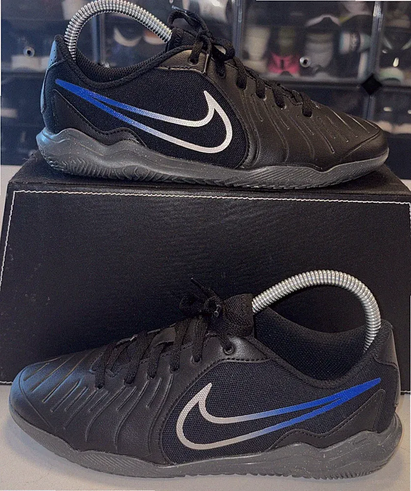 NIKE TIEMPO LEGEND 10 CLUB IC INDOOR SOCCER CLEATS BLACK 5.5Y /W 7 /M 5.5 (K-D6)