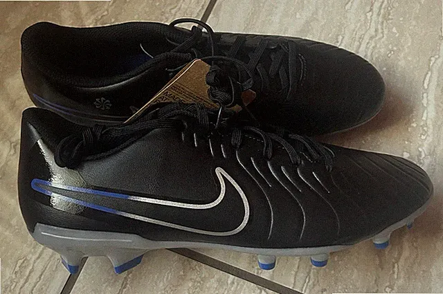 Nike Tiempo Legend 10 Club Multi-Ground New Soccer Cleats DV4344-040 Sz 9