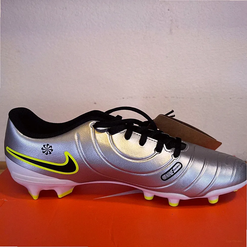 Nike Tiempo Legend 10 Club Soccer Cleats Mens 9 Silver Volt DV4344-001 New