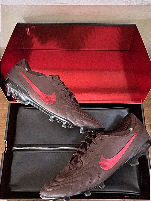 Nike Tiempo Legend 10 Montebelluna Luxe Football Soccer Cleats Size/Sz 9.5 US