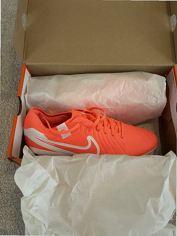 Nike Tiempo Legend 10 Pro FG Soccer Cleats Hot Lava DV4333-800 Men’s Size 9.5