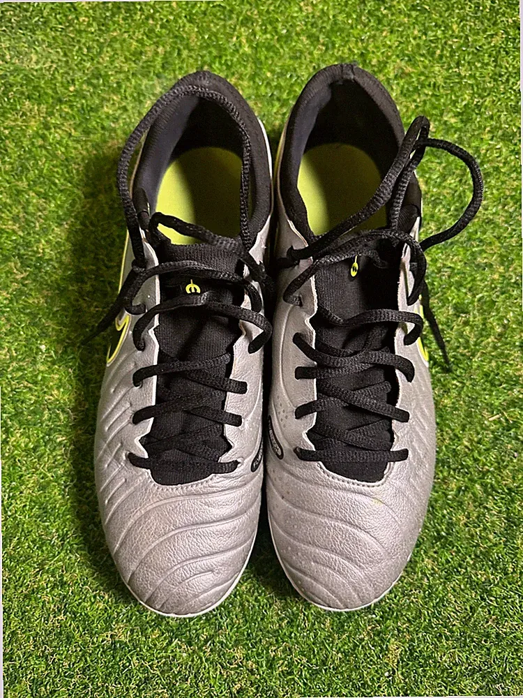 Nike Tiempo Legend 10 Pro TF Turf Soccer Shoes