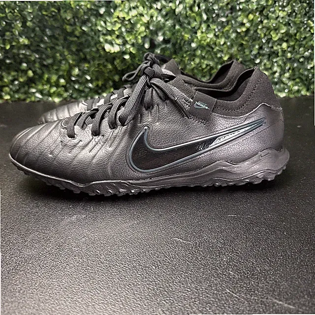 Nike Tiempo Legend 10 Pro Turf Low-Top Soccer Shoes Men's Size 7.5