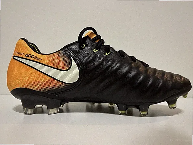 Nike Tiempo Legend 7 FG Soccer Cleats Black/White Laser Orange 897752-008