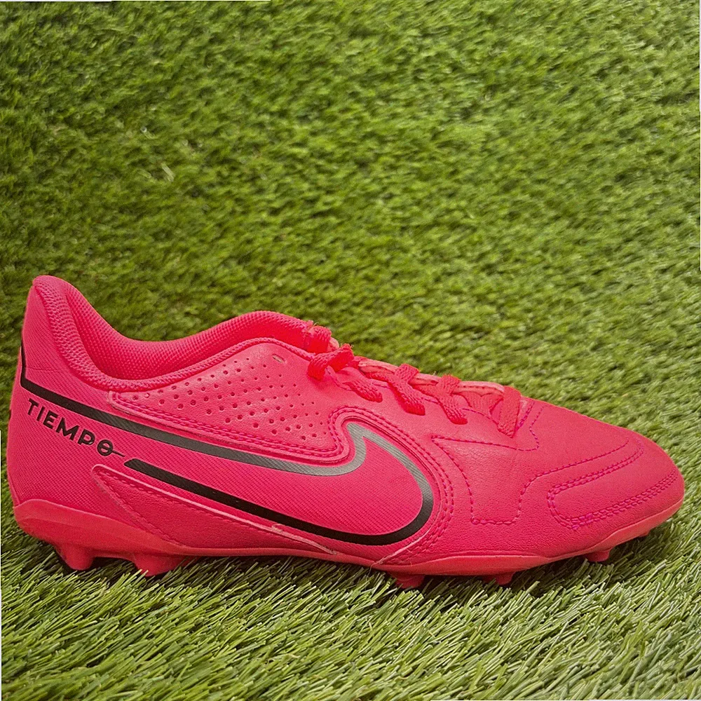 Nike Tiempo Legend 9 Club MG Girls Size 5Y Pink Running Outdoor Soccer Cleats