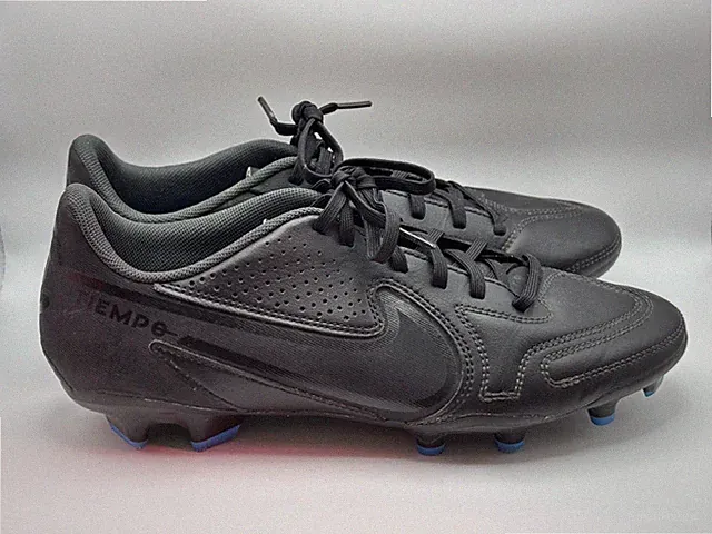 Nike Tiempo Legend 9 Club Soccer Cleats Black Blue Mens Size 9.5 DA1176-001