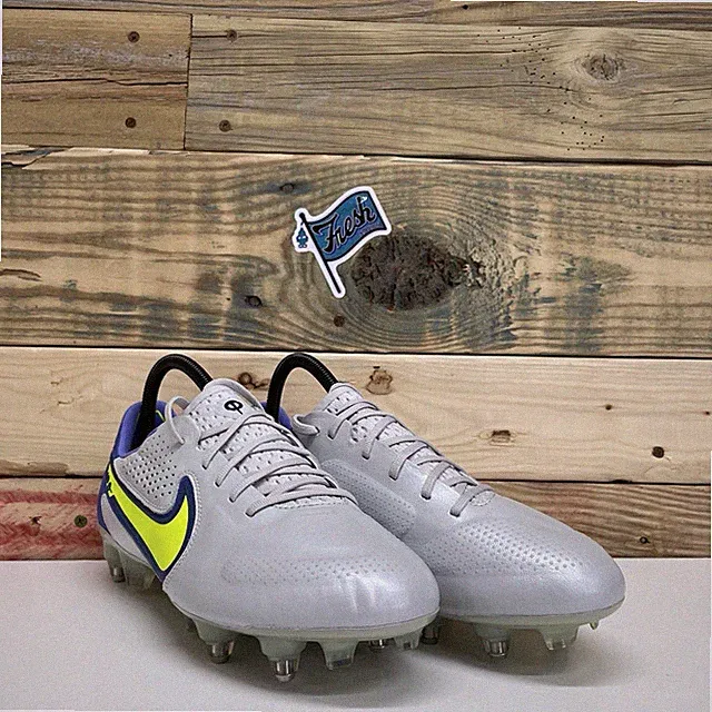 Nike Tiempo Legend 9 Elite SG-PRO AC Athletic Cleats Men’s Size 7 Grey Volt