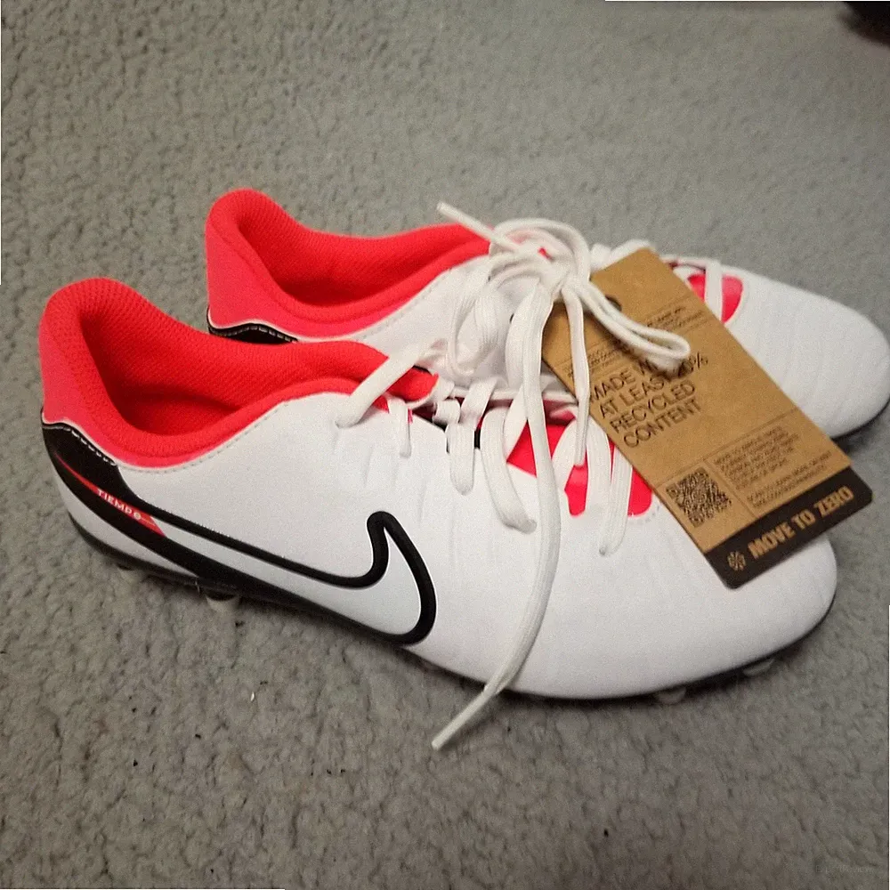 Nike Tiempo Legend 9 FG Soccer Cleats Youth 4Y White Pink Boys DV4348-100