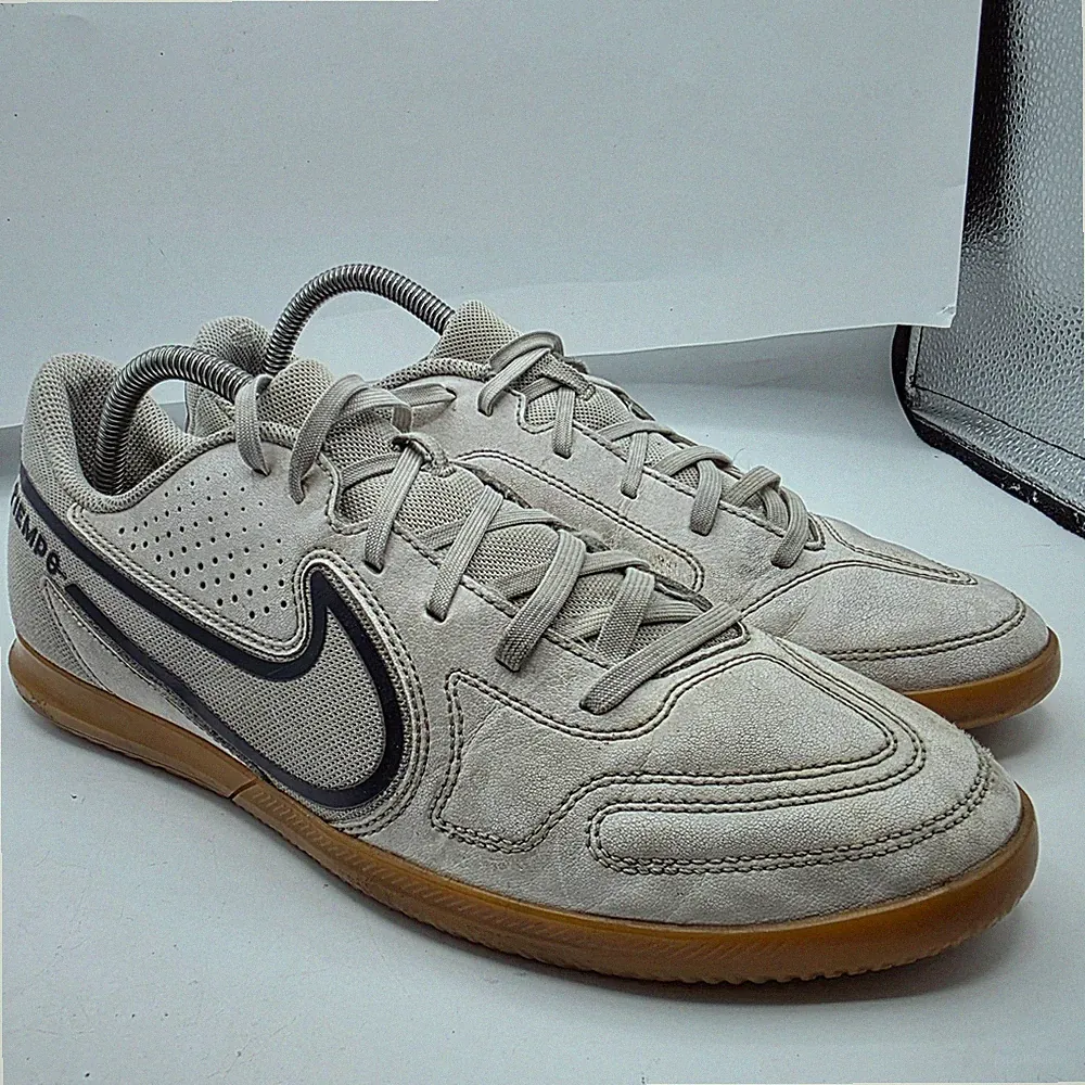 Nike Tiempo Legend 9 IC Mens Size 10 White Indoor Soccer Cleats Futsal Shoes