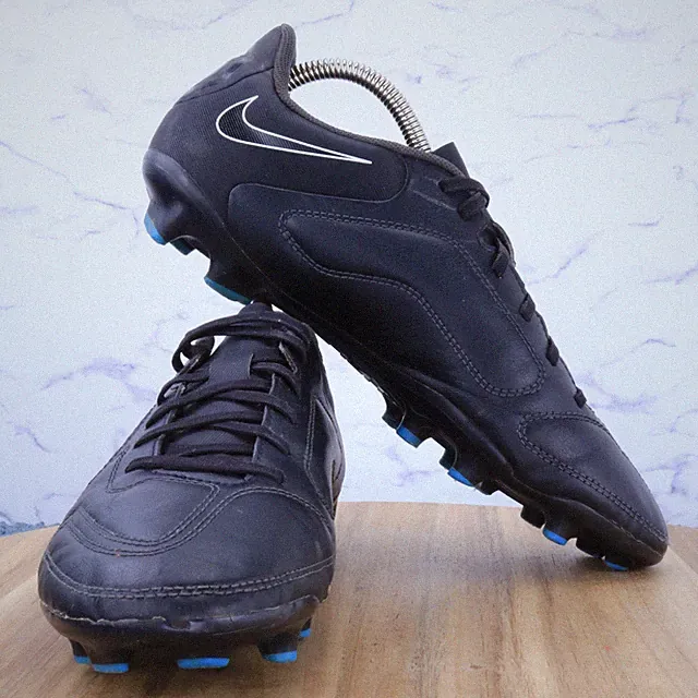 Nike Tiempo Legend 9 Soccer Cleats Low Shoes Black Boots DA1176-001 Men's Size 8