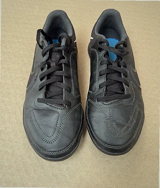 Nike Tiempo Legend 9 Youth Kids Size 4.5Y Shoes Black Indoor Soccer Cleat