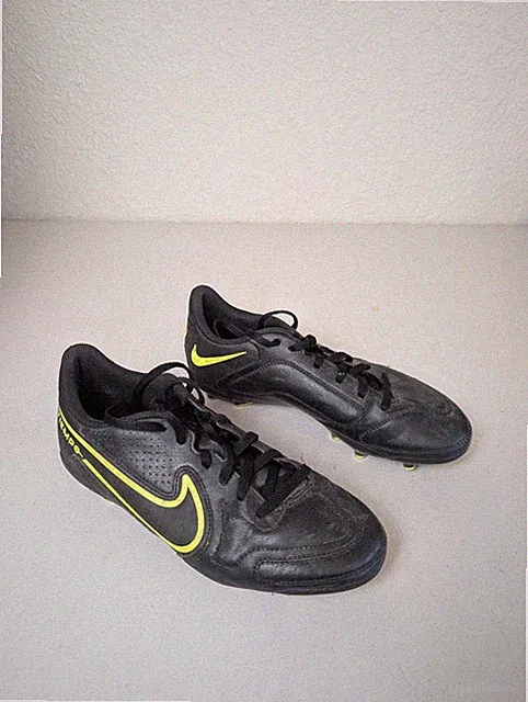 Nike Tiempo Legend Club FG Soccer Cleats Youth 6Y DA1331-070 Women's 7.5-8