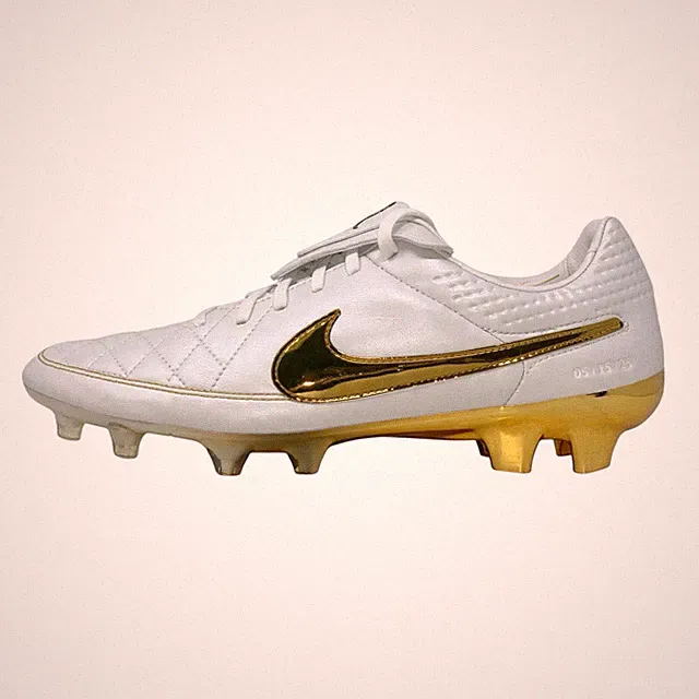 Nike Tiempo Legend FG x Ronaldinho Gold White Soccer Cleats, Size 9.5 IF4388-100