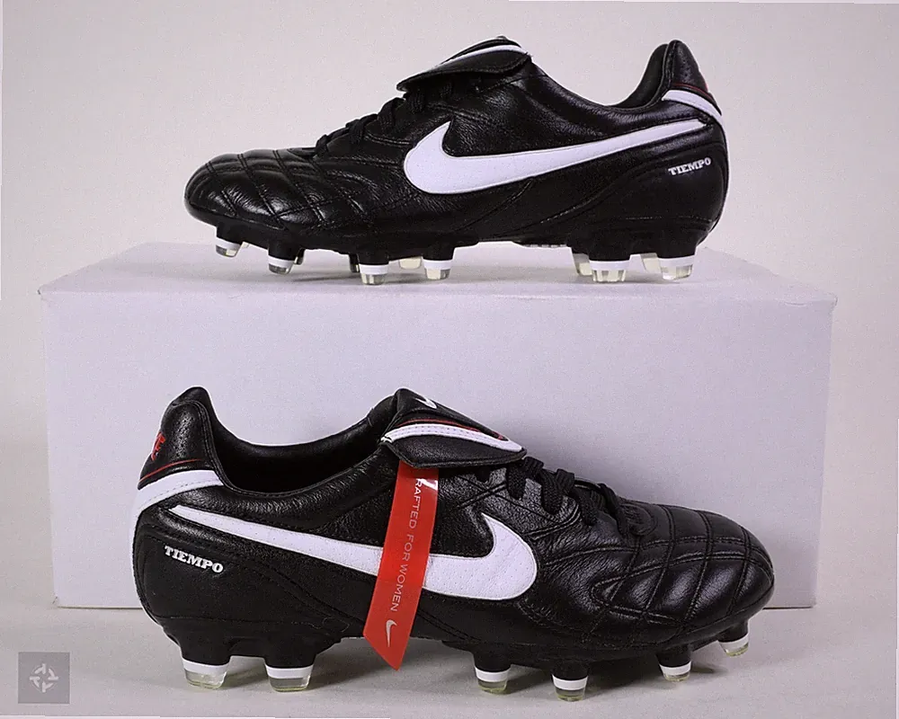 Nike Tiempo Legend III FG Black White Soccer Cleats Womens Size 5.5 (366211-016)