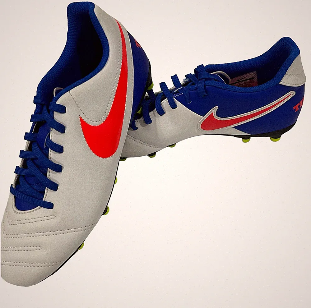 Nike Tiempo Legend VI FG Blue White Women Soccer Cleats Sz 8.5 819256 164 LN
