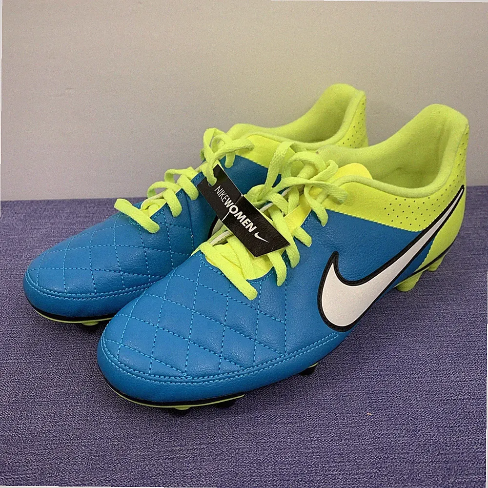 Nike Tiempo Legend Womens Size 9 US Teal and Neon Yellow Soccer Football Cleats