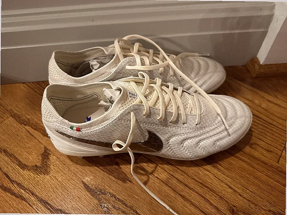 Nike Tiempo LUXE LE Montebelluna Men’s Soccer Cleats Size 7