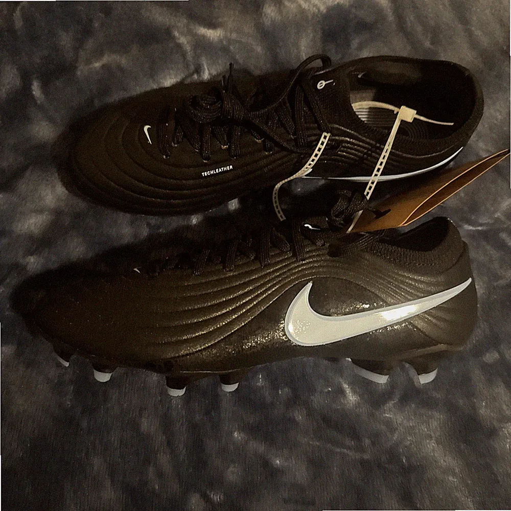 Nike Tiempo Maestro Elite FG Firm Ground Soccer Cleats - Black/Ice Blue Size 5