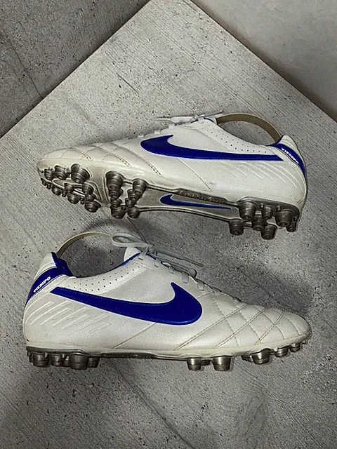 NIKE TIEMPO MYSTIC IV AG SOCCER CLEATS FOOTBALL BOOTS US8.5 UK7.5 EUR42 MENS