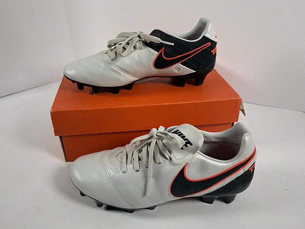 Nike Tiempo Mystic V FG Men's Leather Soccer Cleats Platinum Black Orange US 7.5