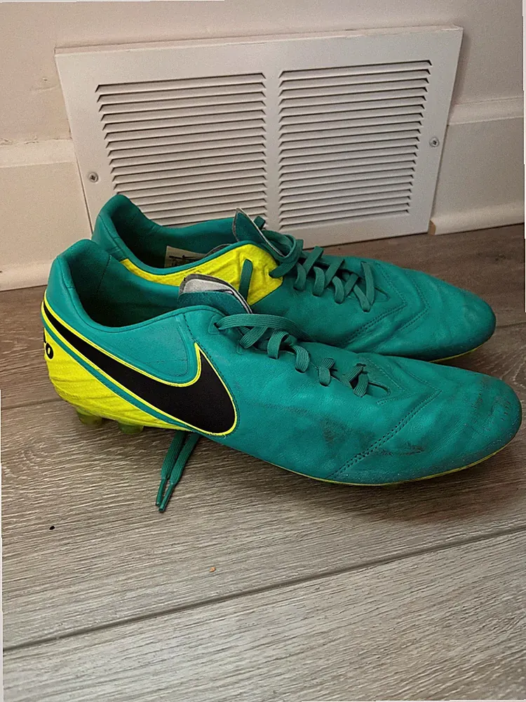 Nike Tiempo Mystic V FG Soccer Cleats 13M Clear Jade Green Leather 819236-307