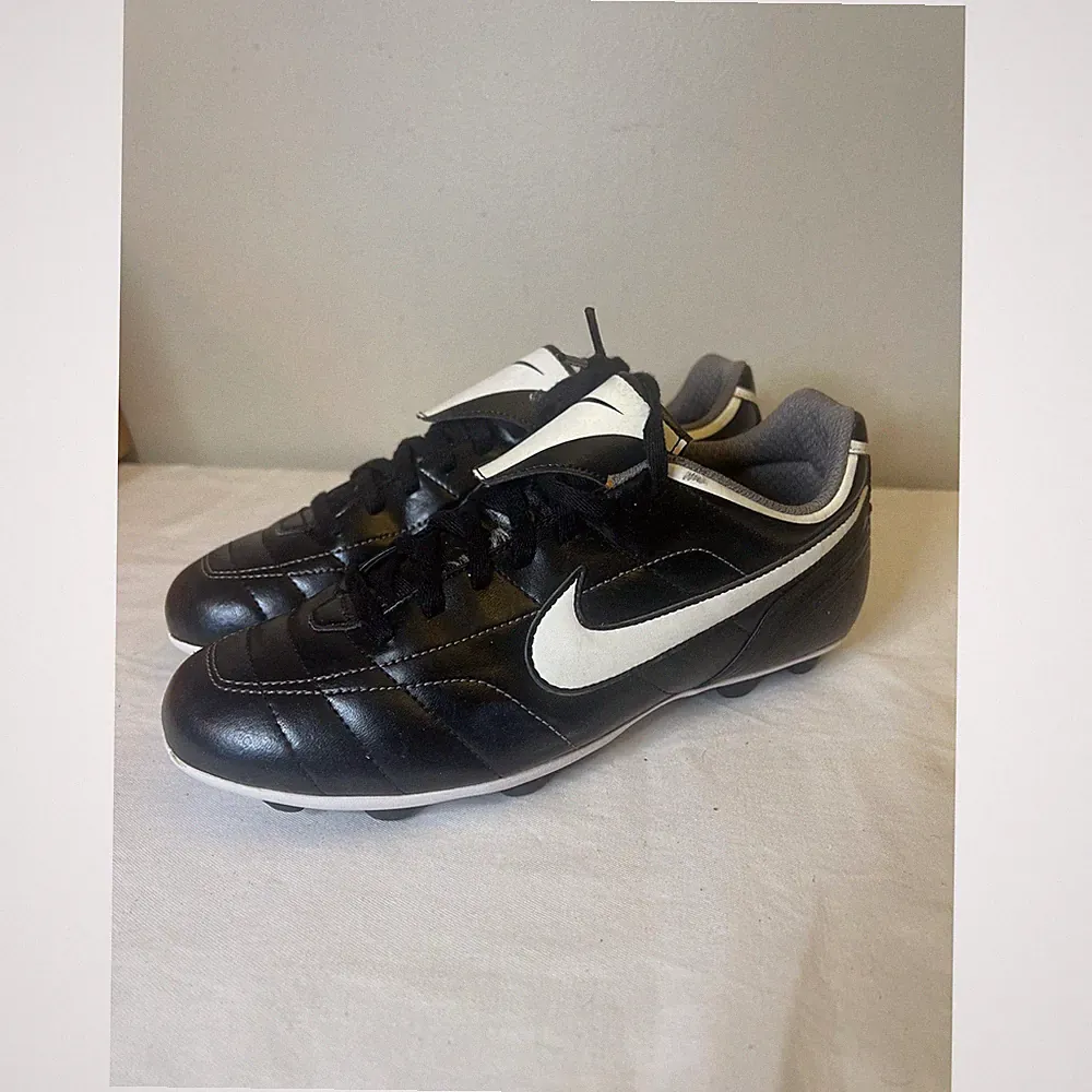 Nike Tiempo Natural FG Youth Soccer Cleats Black White 6Y 310060-011 Vintage