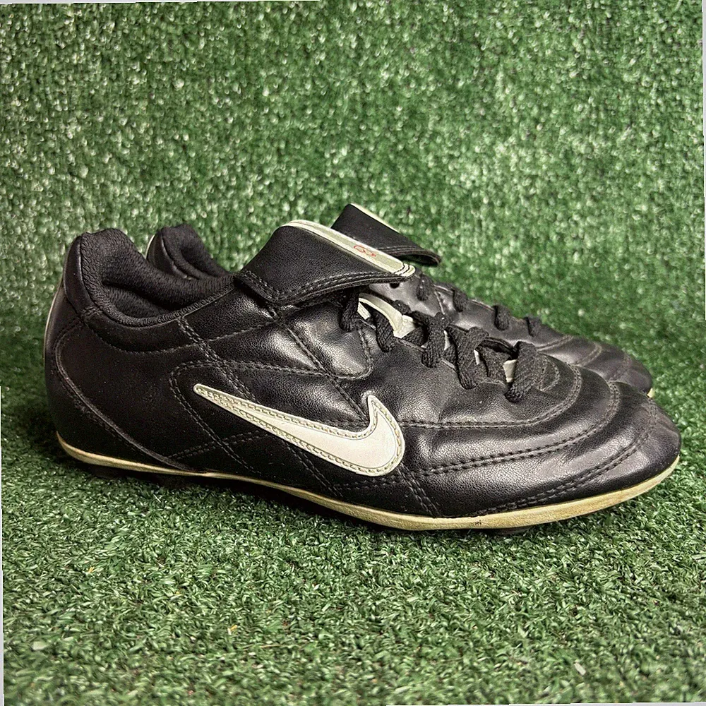 Nike Tiempo Natural III FG Soccer Cleat Athletic Sporty Shoe Black Youth Size 3Y