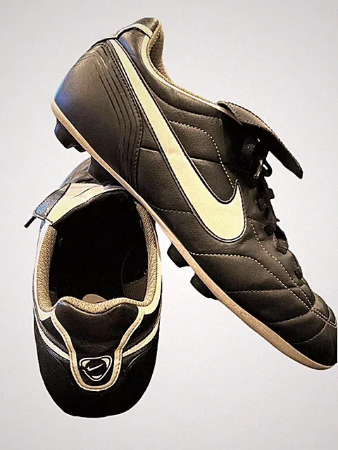 Nike Tiempo Natural VT 310059-011 Men’s Soccer Cleats Black White Leather 2006