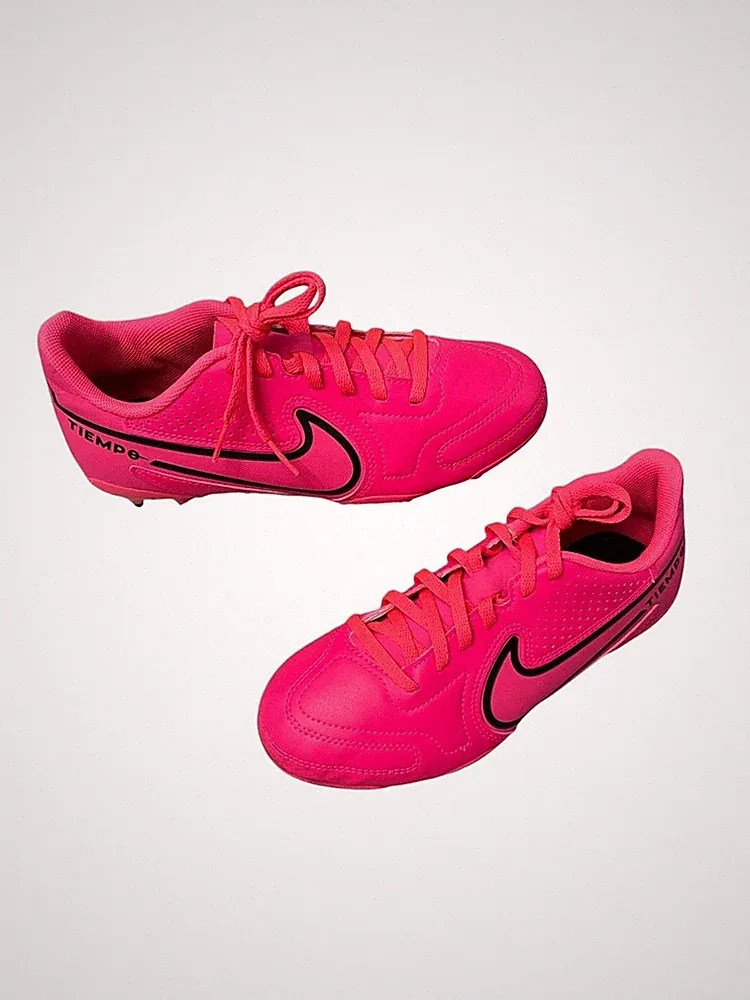 Nike Tiempo Neon Pink Soccer Cleats Big Girls Size 5Y