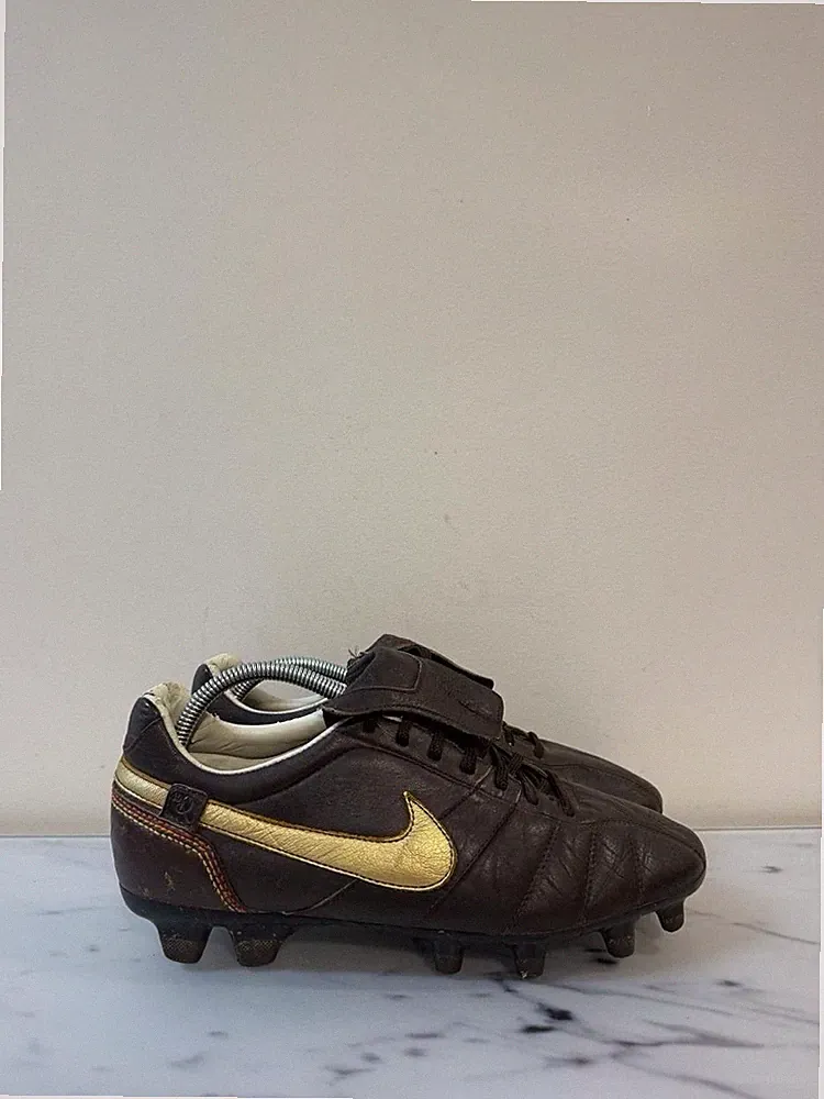 Nike Tiempo R10 Ronaldinho FG Brown Leather RARE US 9 Soccer Cleats