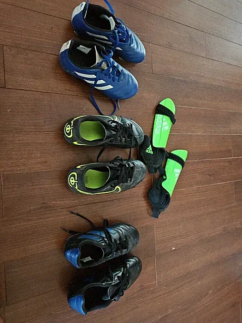 NIKE TIEMPO SIZE 2.5 AND (2) ADDIDAS SIZE 2 SOCCER Cleats W Small Shin Guards
